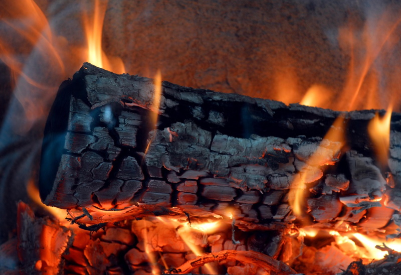 Kaminfeuer; pixabay - chimney